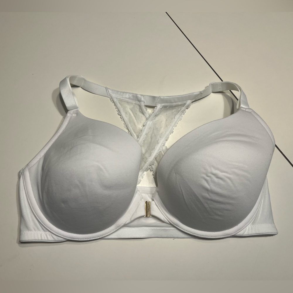 Cacique 40DDD white front clasp criss cross white bra